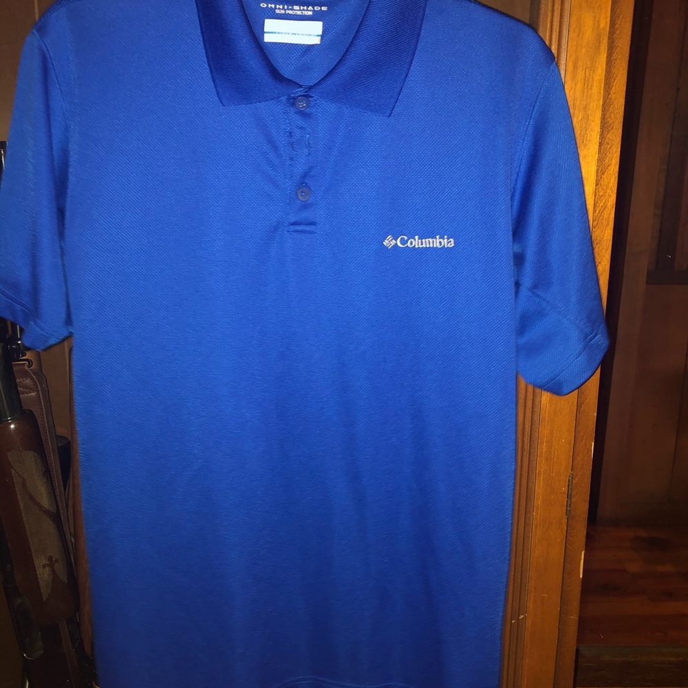 Men’s Columbia shirt